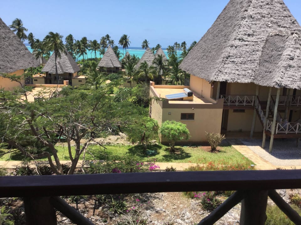 Blick vom Balkon Neptune Pwani Beach Resort & Spa