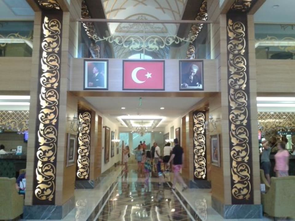 Lobby Alba Resort Hotel