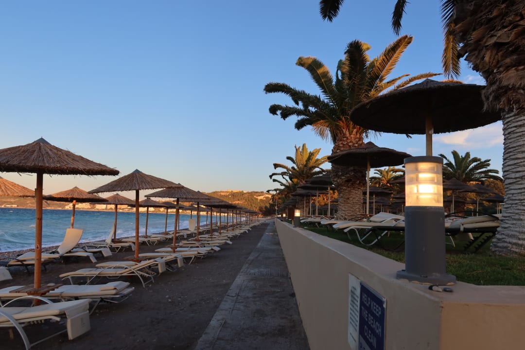 Strand The Ixian Grand & All Suites