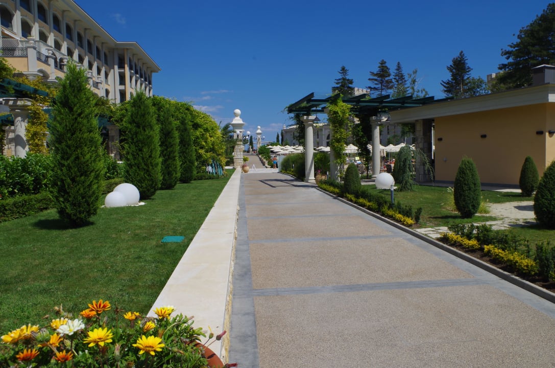 Gartenanlage Astor Garden Hotel