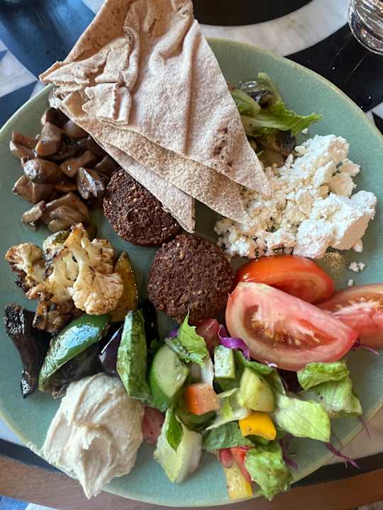 Gastro Hotel Indigo Dubai Downtown by IHG