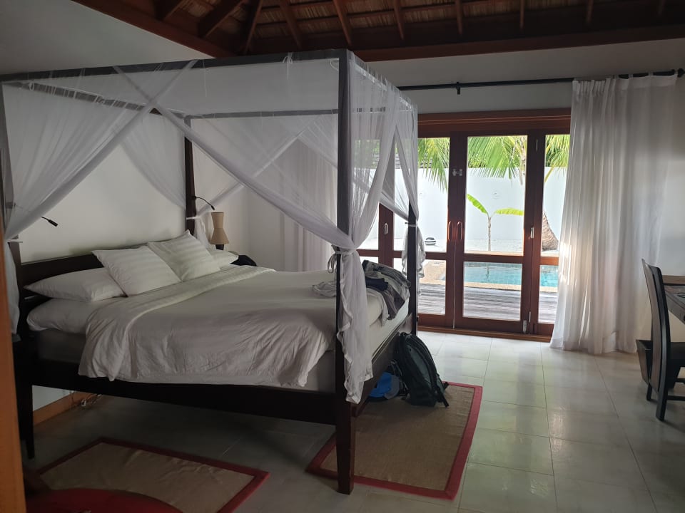 Zimmer Kuredu Island Resort & Spa