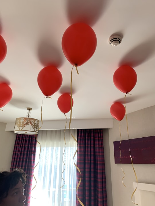 Sonstiges Azura Deluxe Resort & Spa Hotel