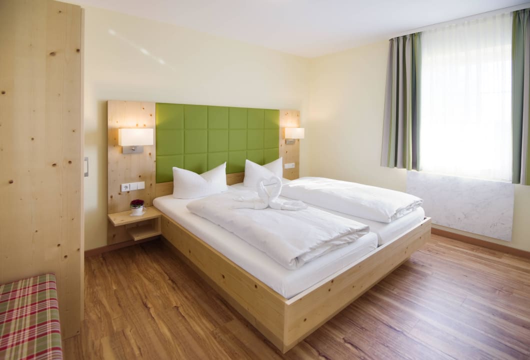 Schlafzimmer Familien-Appartement Erlenbach Landhotel Alte Mühle