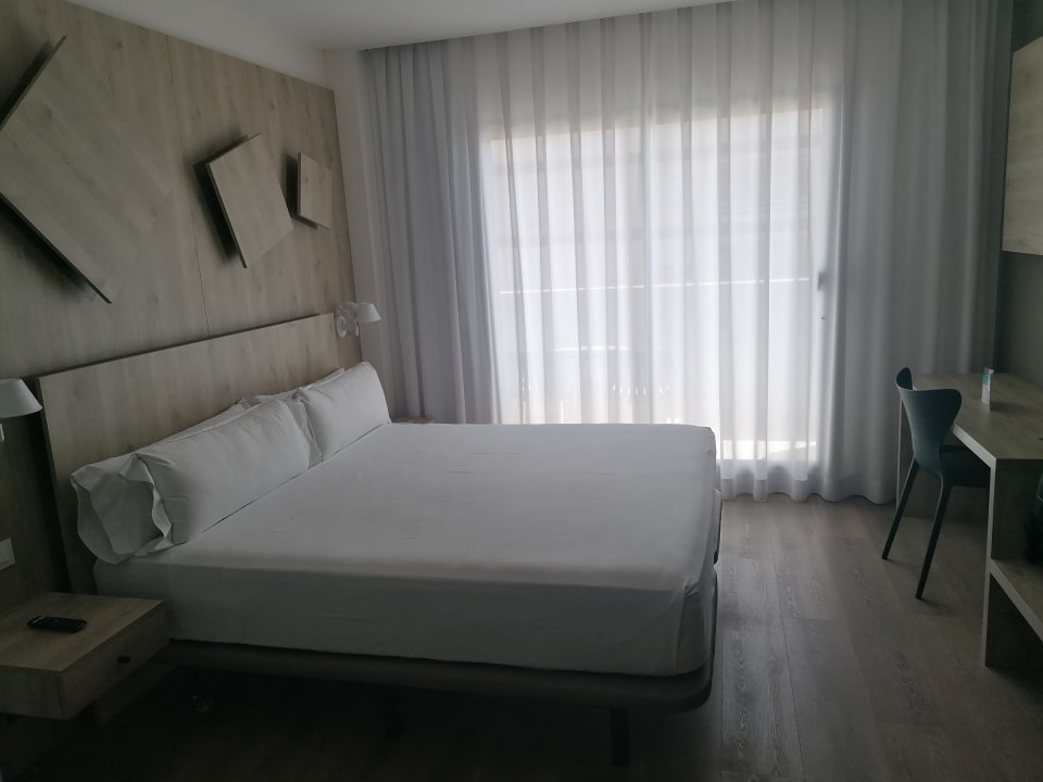 Zimmer Senator Gandia Hotel