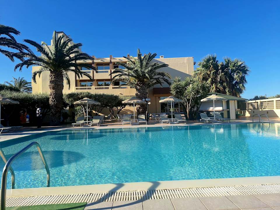 Pool Tylissos Beach Hotel