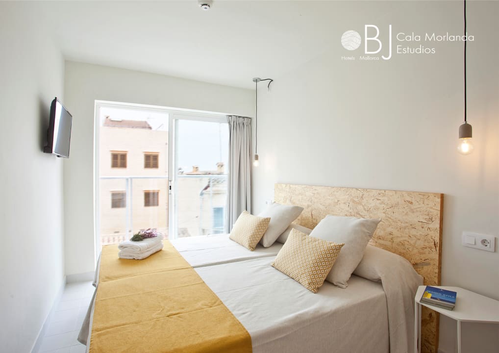 Zimmer BJ Cala Morlanda Estudios