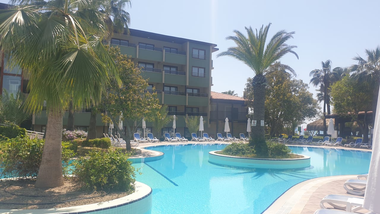 Pool Hotel Grand Side