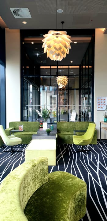 Lobby Super 8 by Wyndham Mainz Zollhafen