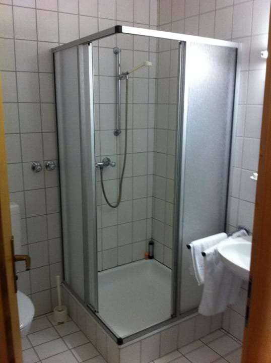 Dusche im Bad Hotel Christiane