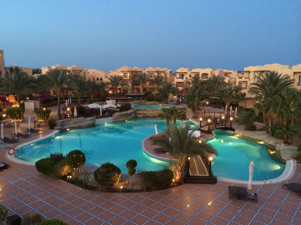 Zentrale Poolanlage Steigenberger Coraya Beach - Adults only