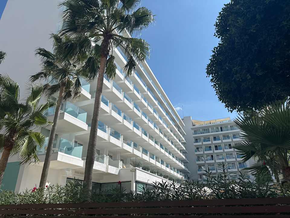 Außenansicht Iberostar Waves Bahia de Palma