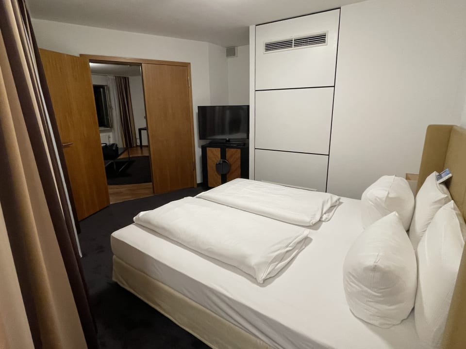 Zimmer Lindner Hotel Frankfurt Main Plaza, part of JdV by Hyatt