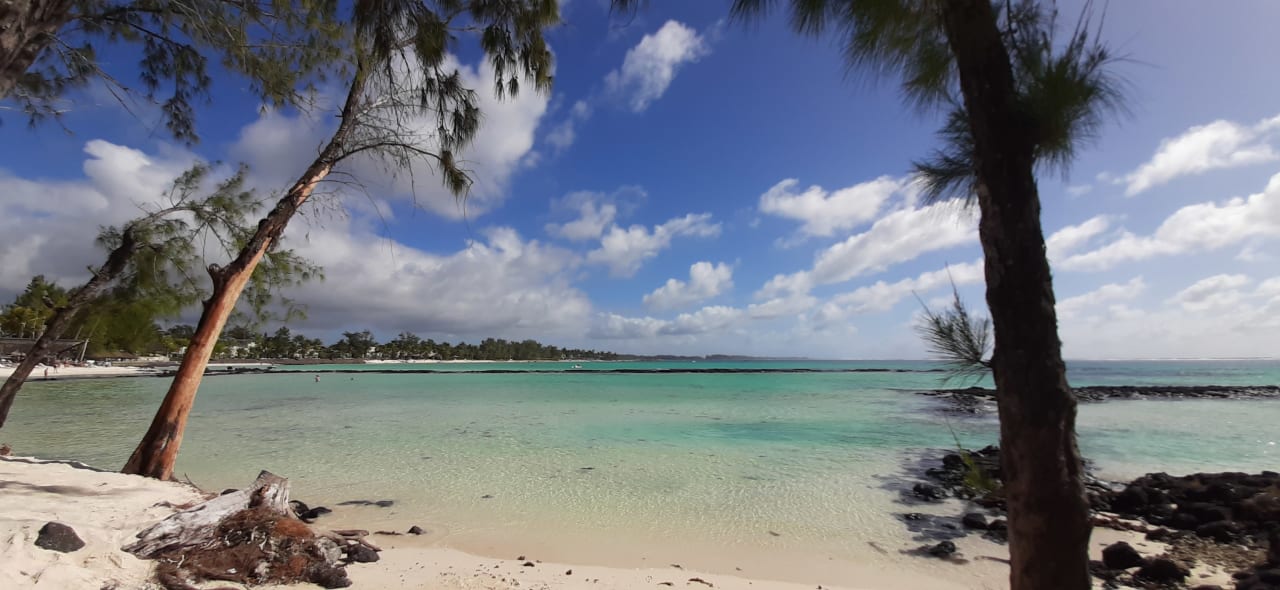 Strand Crystals Beach Resort Belle Mare, a member of Radisson Individuals