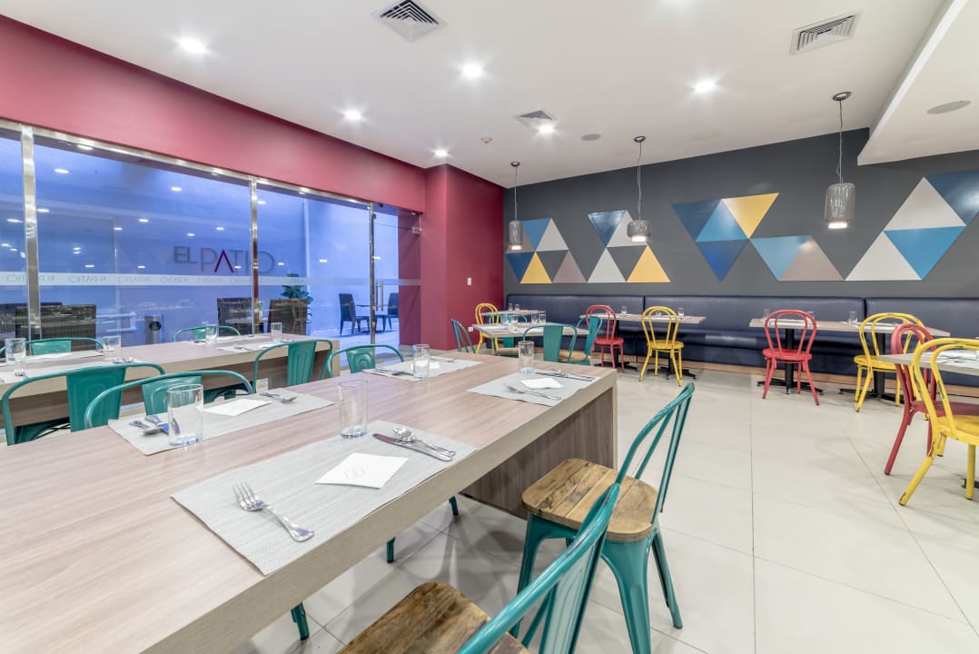 Gastro Novus Plaza Hodelpa