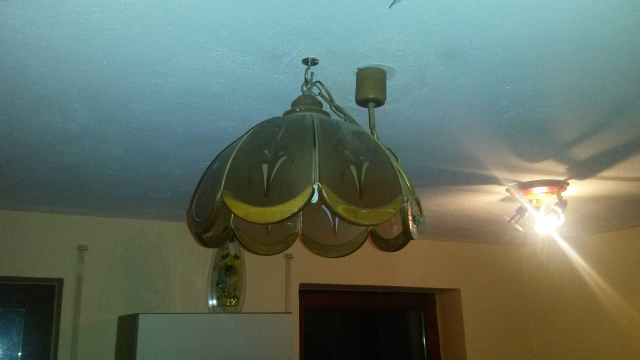 Dann wurde eine Glühbirne erneuert ..  Kinderferienhof Bergblick