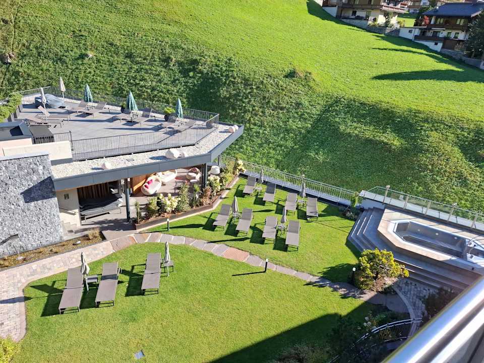Gartenanlage Hotel Alpin Spa Tuxerhof