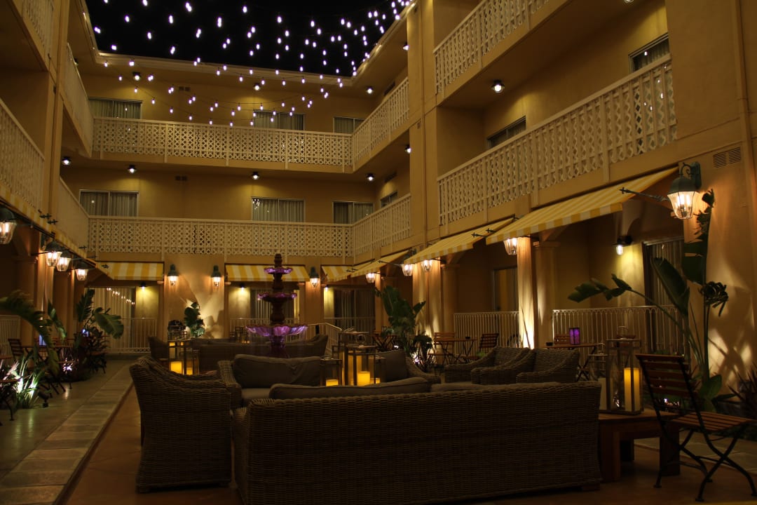 Gemütlicher Innenhof Hollywood Hotel - The Hotel of Hollywood