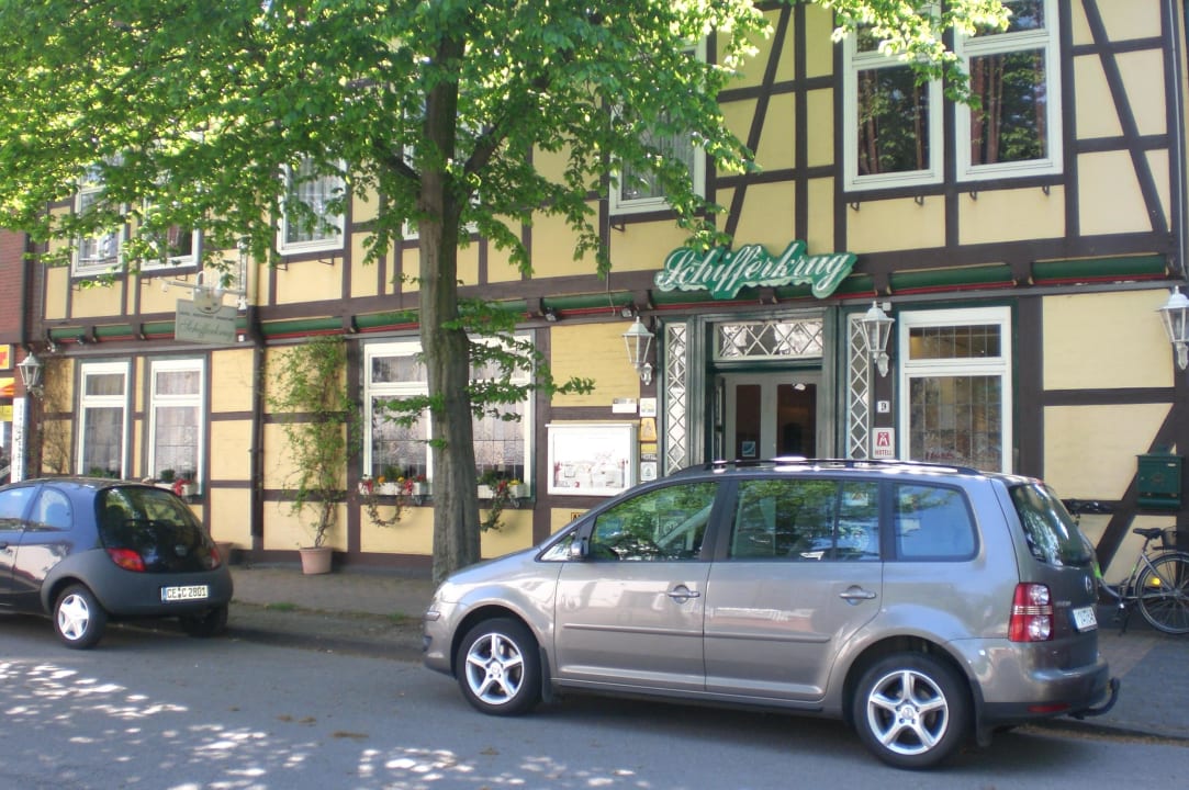 The entrance Hotel Schifferkrug