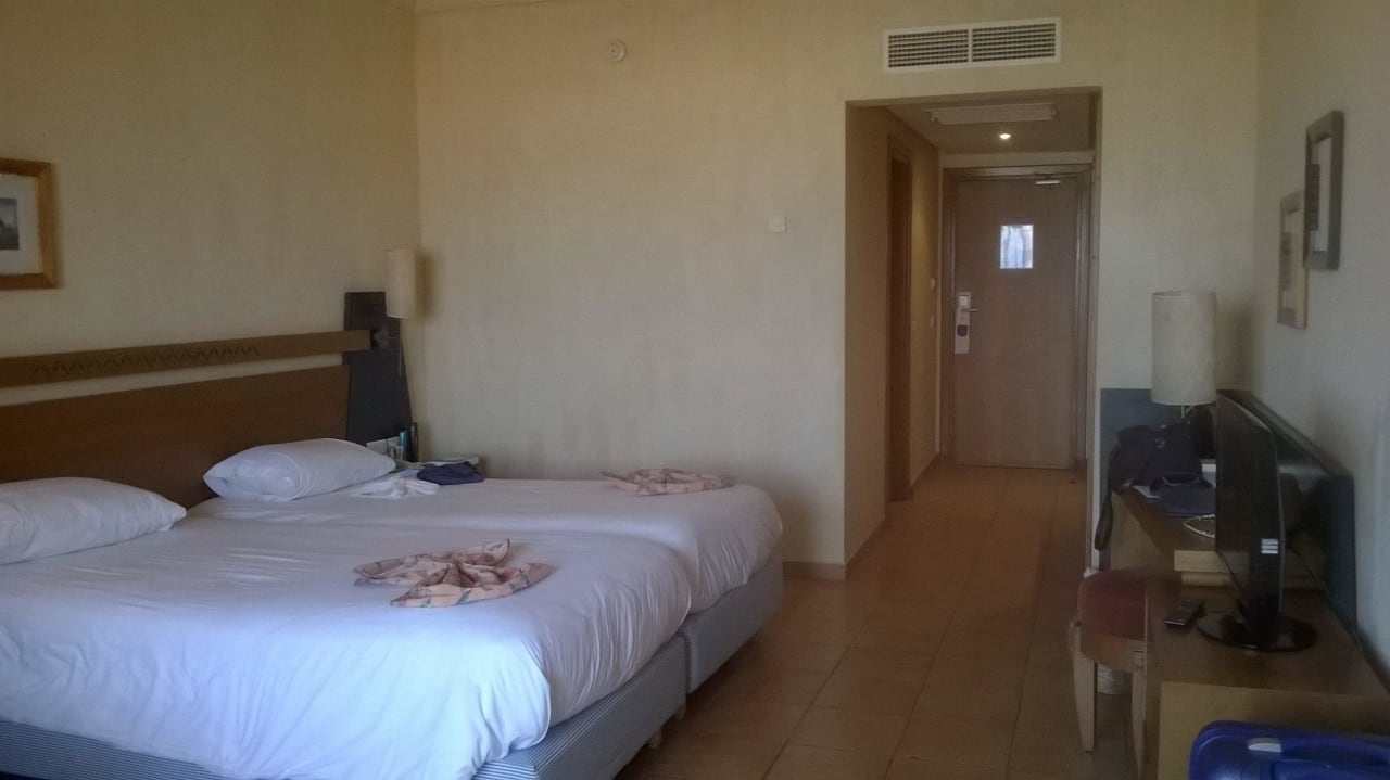 Spacy room Iberostar Waves Founty Beach