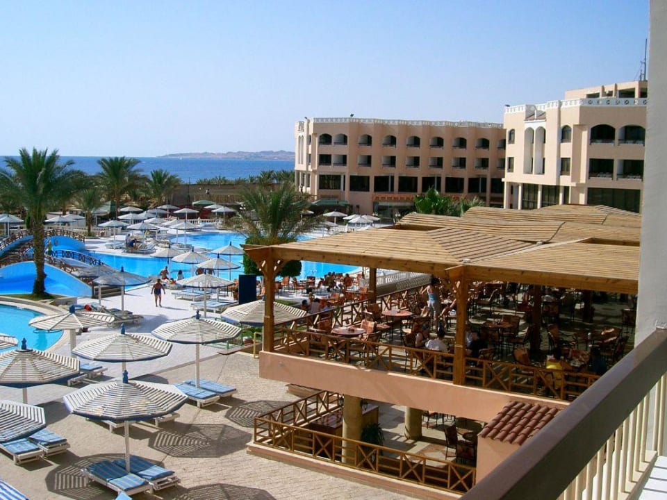 Aussicht zum Restaurant Beach Albatros Resort