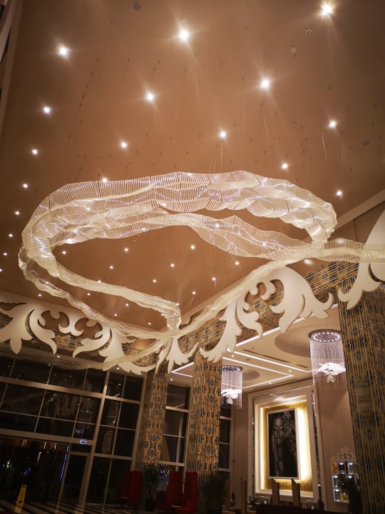 Lobby Azura Deluxe Resort & Spa Hotel