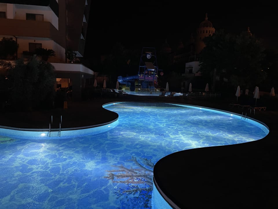 Pool Terrace Elite Resort