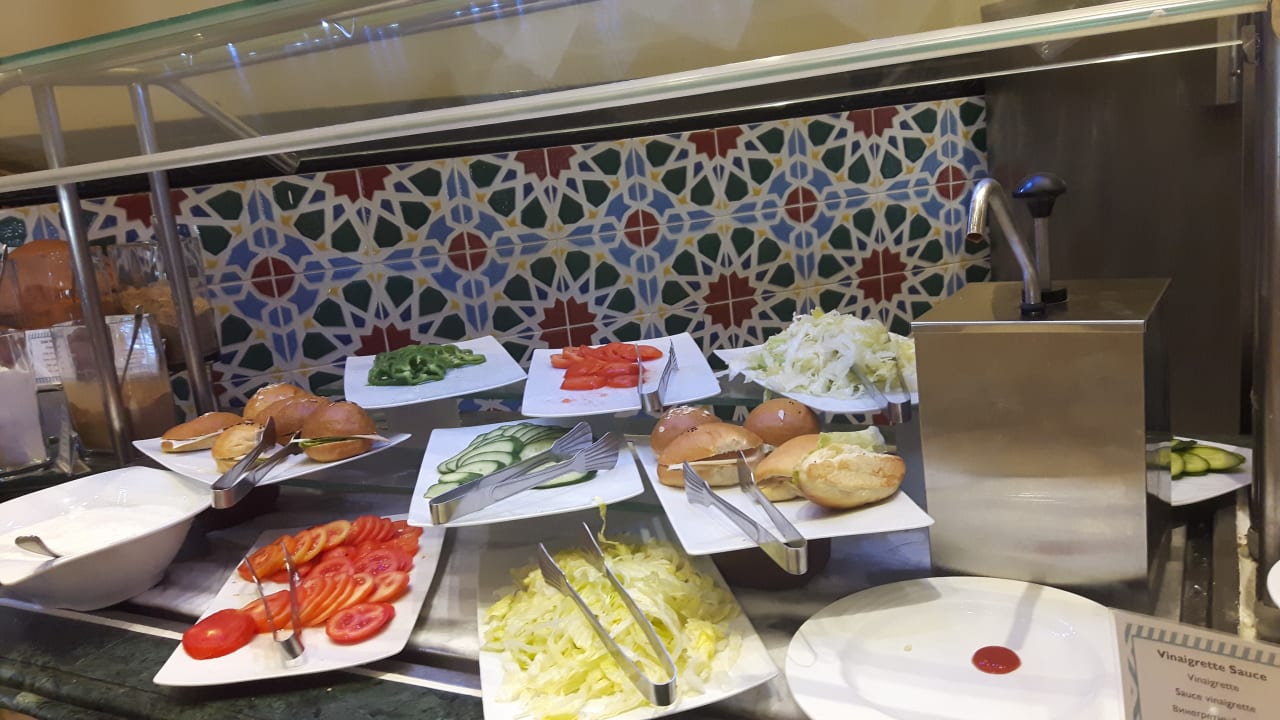 "Buffet" SUNRISE Garden Beach Resort (Hurghada) • HolidayCheck