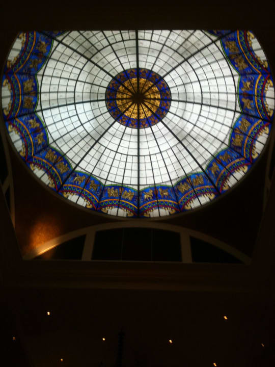 Glaskugel in der Lobby Hotel Adlon Kempinski Berlin