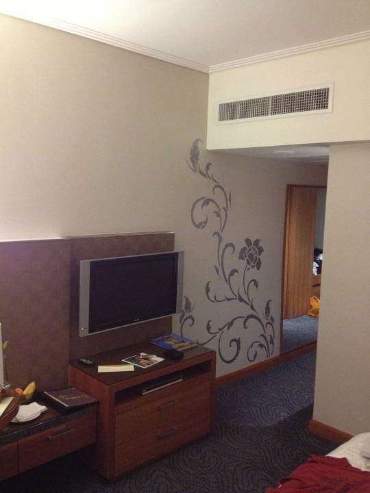 Zimmer Royal Orchid Sheraton Hotel & Towers