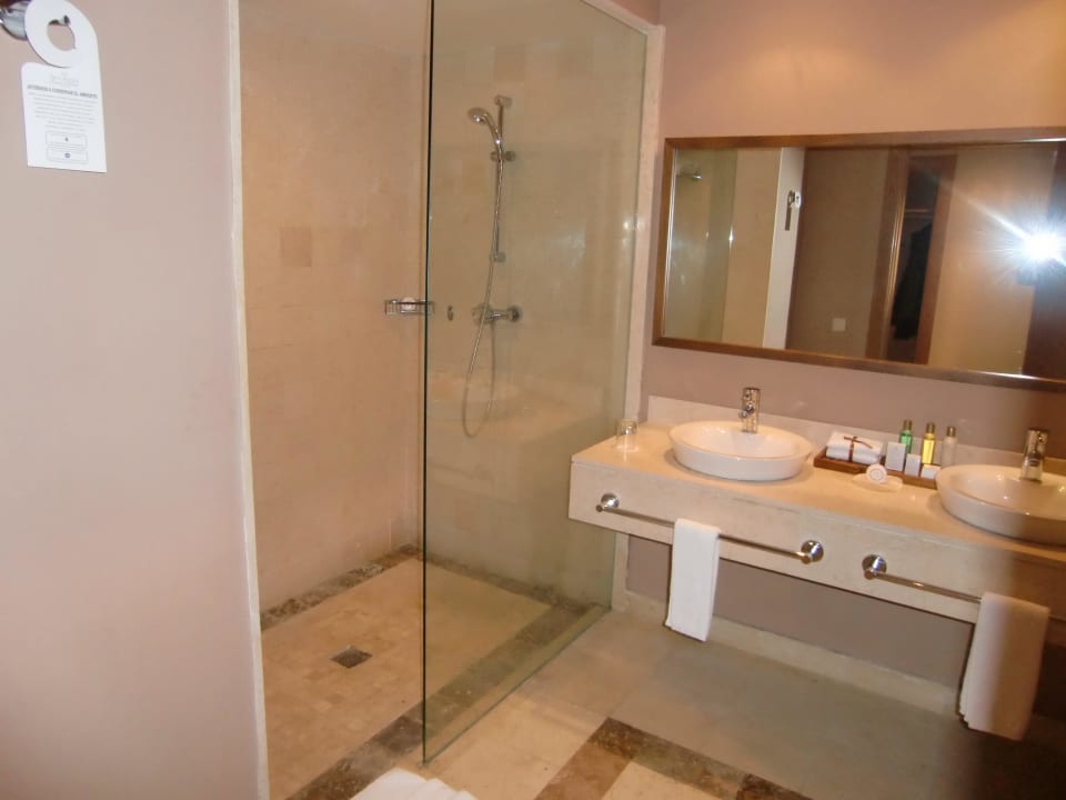 Dusche Secrets Royal Beach Punta Cana - Adults only
