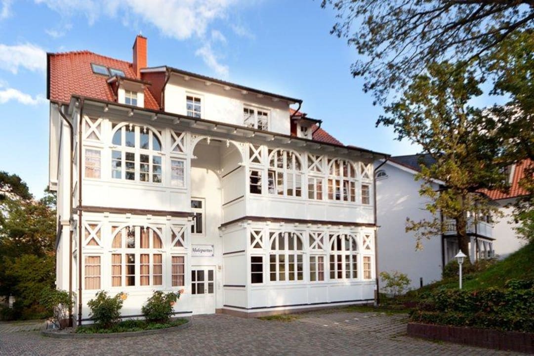 Außenansicht - Rückseite Ostseeappartements Rügen Villa Malepartus