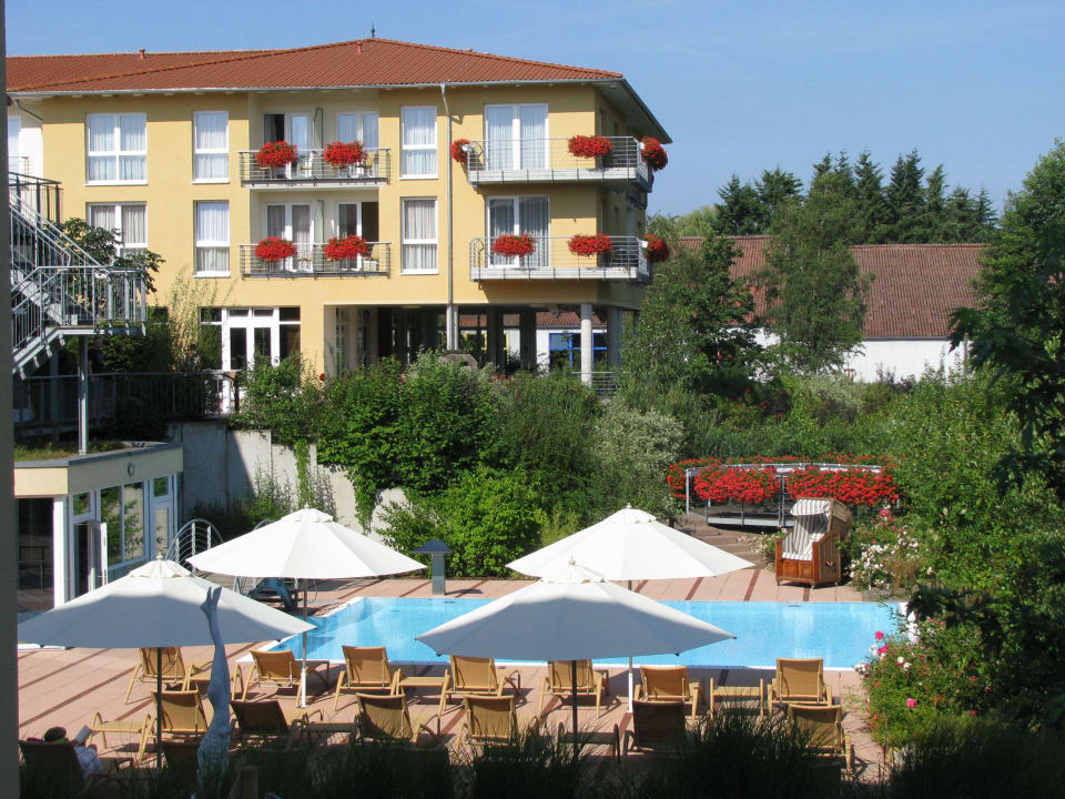 Außen-Pool Best Western Premier Castanea Resort Hotel