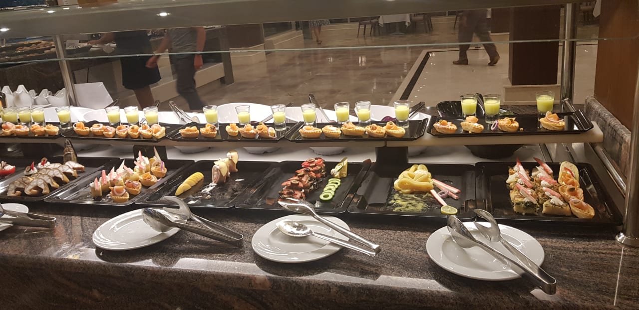 Gastro Serenity Alpha Beach