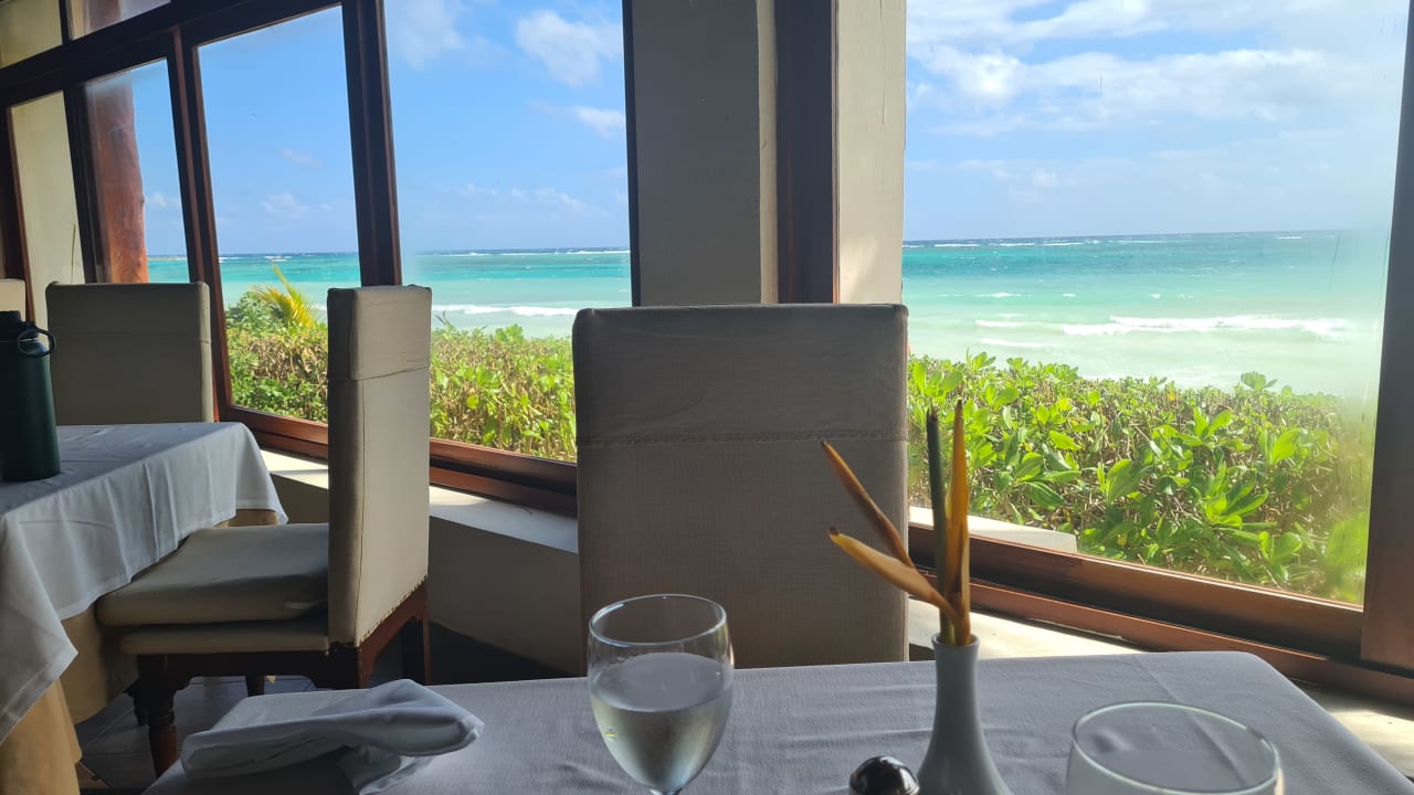 Gastro Akumal Bay Beach & Wellness Resort