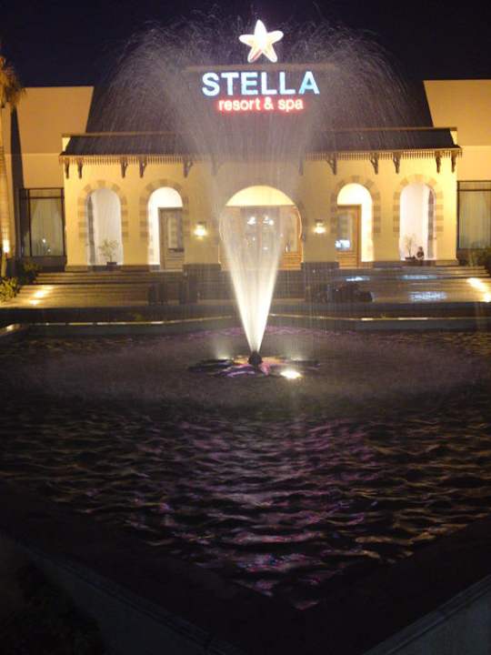 Hoteleingang Stella Beach Resort & Spa Makadi Bay