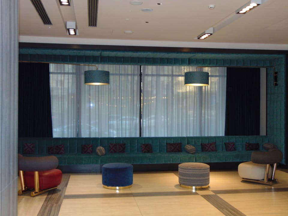 Lobby Mercure Almaty City Center