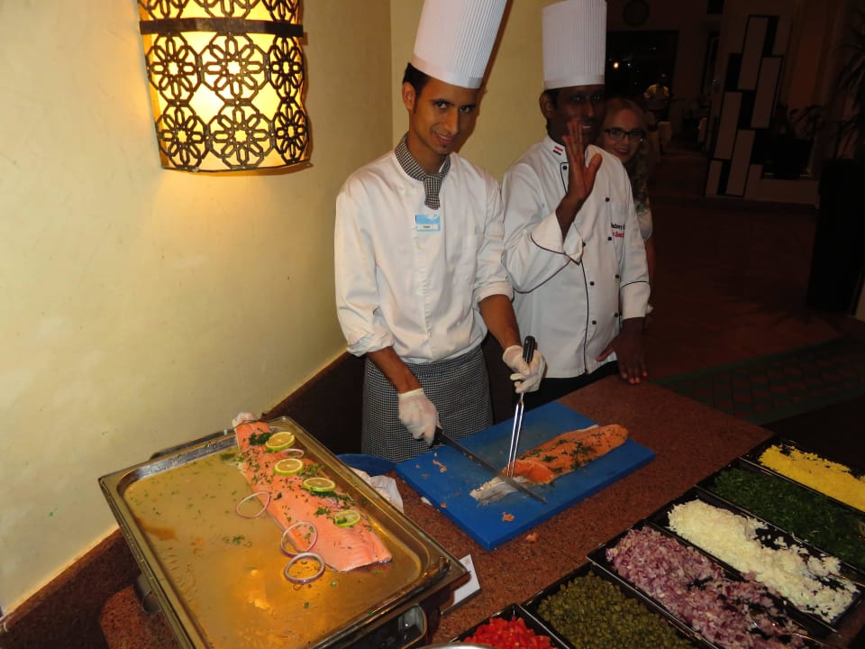 Lachs mit leckeren Zutaten Steigenberger Coraya Beach - Adults only