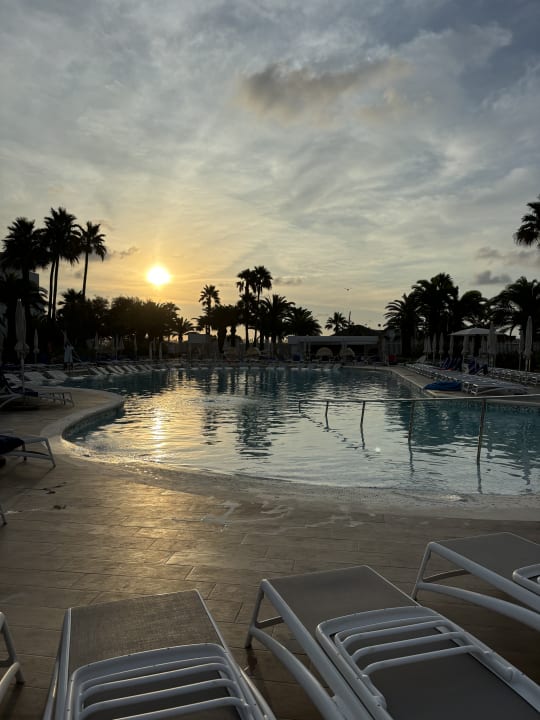 Pool Grand Palladium White Island Resort & Spa