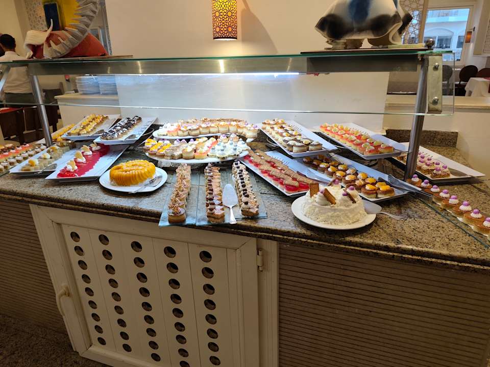 Gastro Royal Star Beach Resort