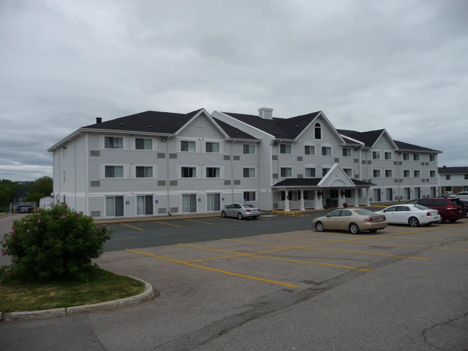 Das Motel Quality Inn & Suites Bathurst