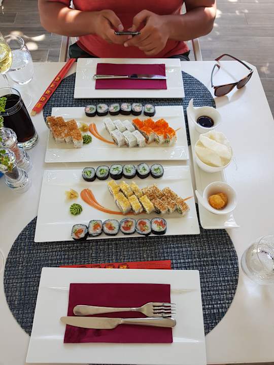 Gastro Acanthus Cennet Barut Collection