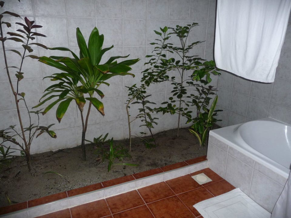 Halboffenes Bad NH Collection Maldives Reethi Resort