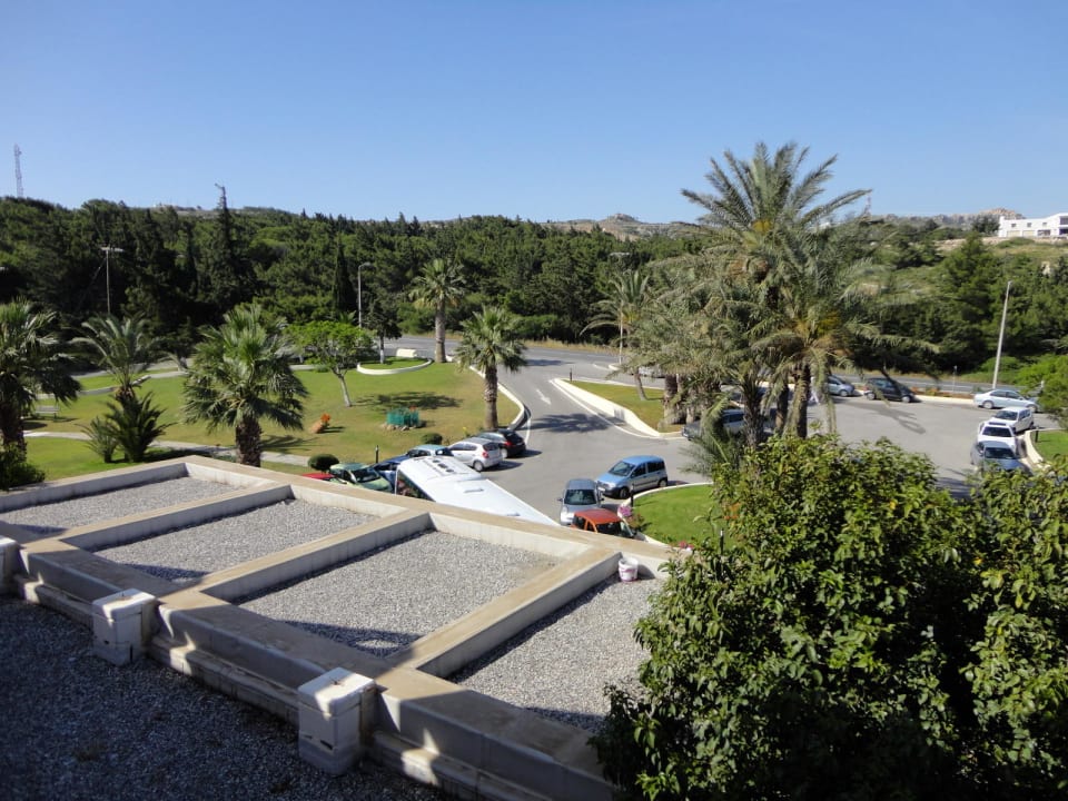 Widok na front hotelu Kresten Palace Hotel