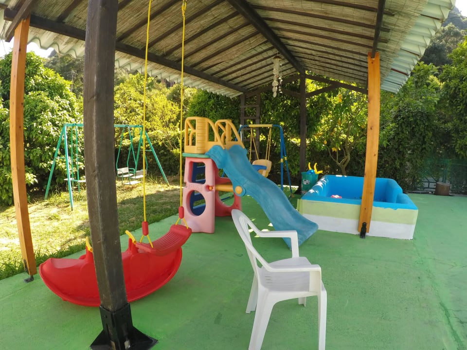 Play Ground Andromaches Apartments