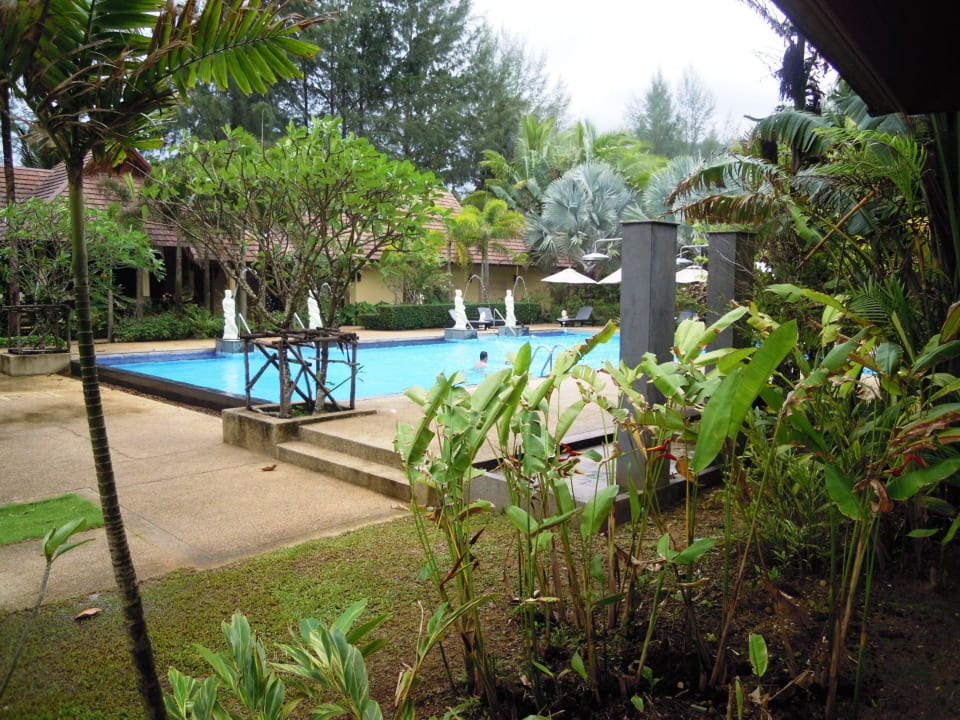 Pool Hotel Nang Thong Beach Resort 2