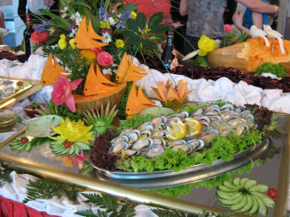 Osterbuffet allsun App.-Hotel Esquinzo Beach