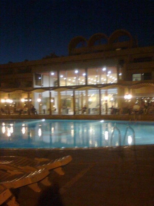 Hotel bei Nacht SBH Hotel Taro Beach