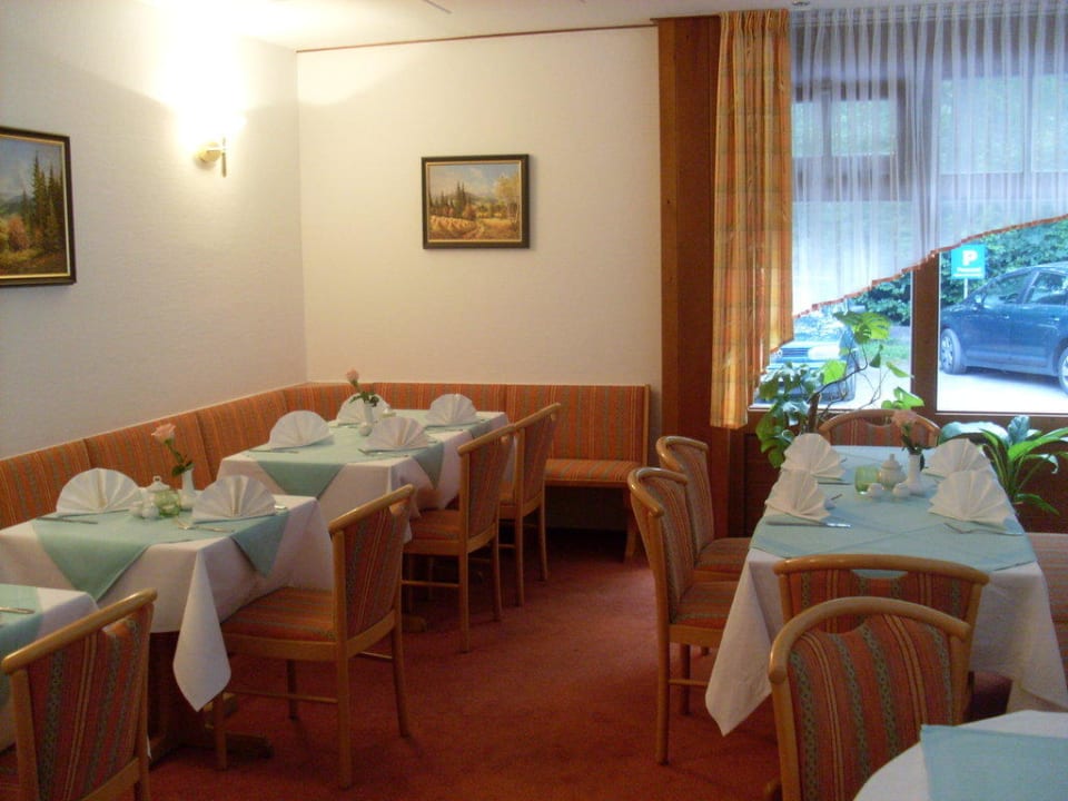 Gastraum Flair Kurparkhotel im Ilsetal