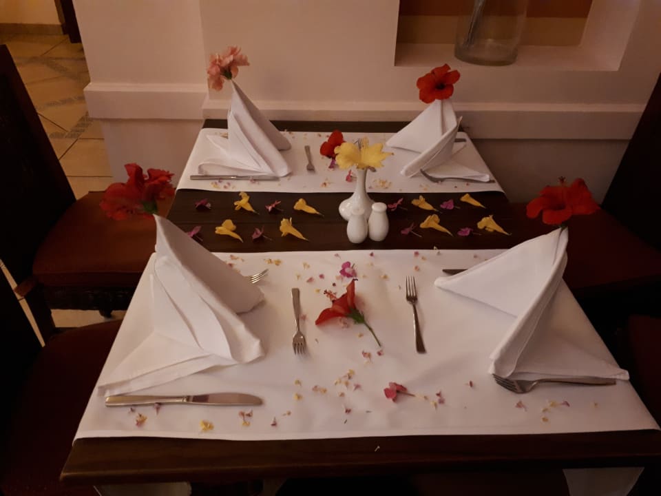 Liebevolle Tischdekoration JAZ Belvedere Resort